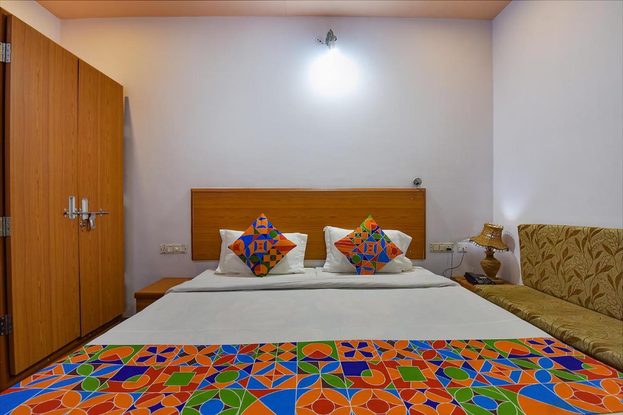 Airport Sky Inn Hotel Dzsaipur Kültér fotó