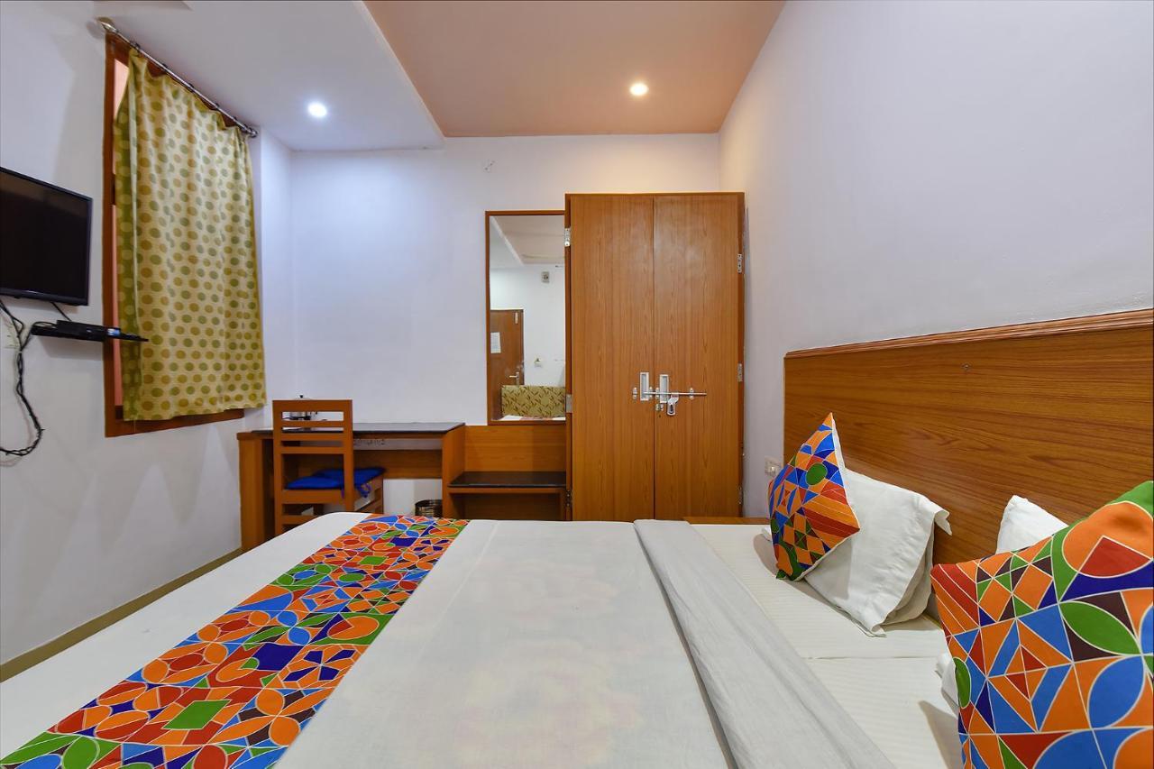 Airport Sky Inn Hotel Dzsaipur Kültér fotó